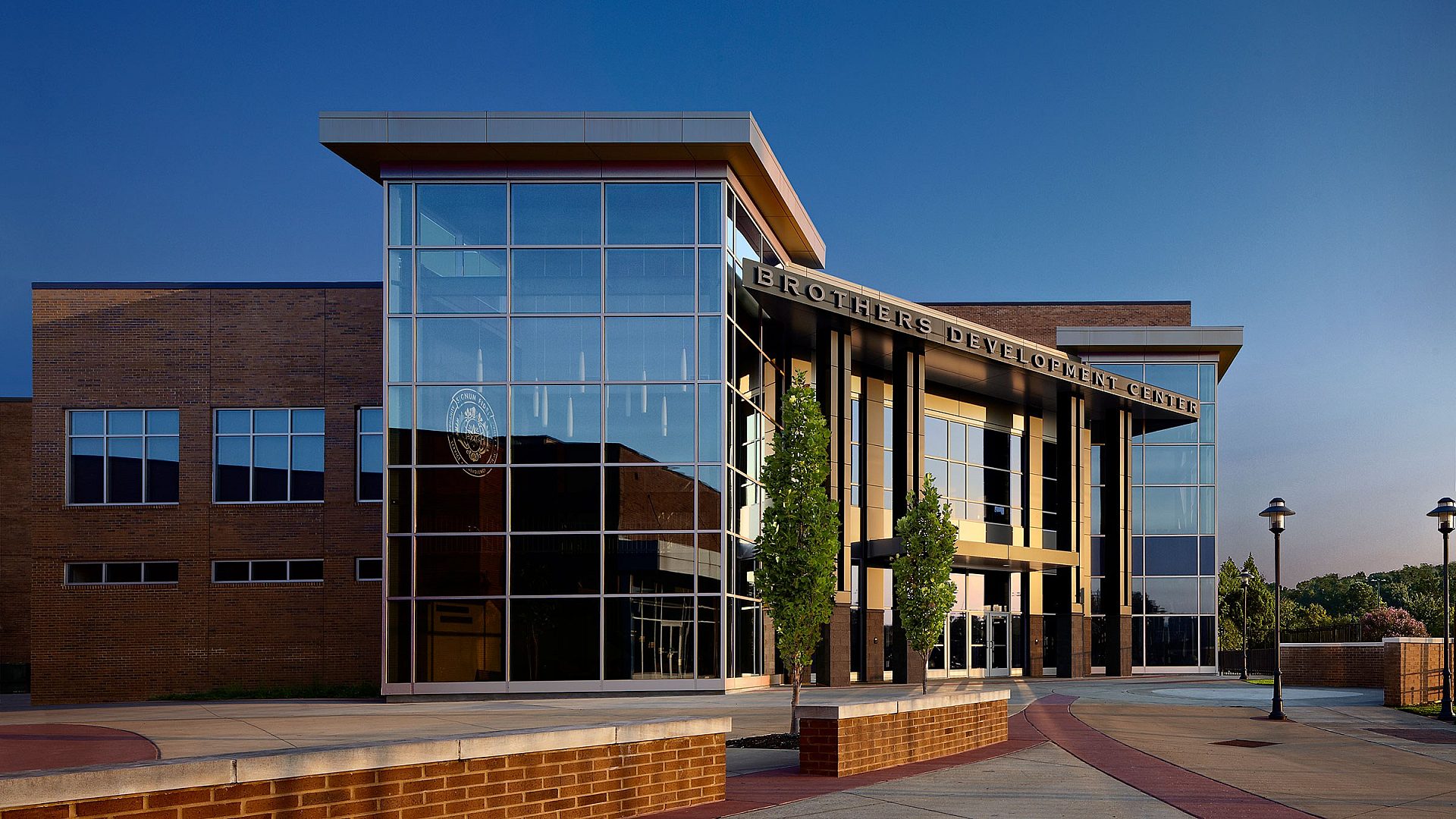 Christian brothers exterior linkous