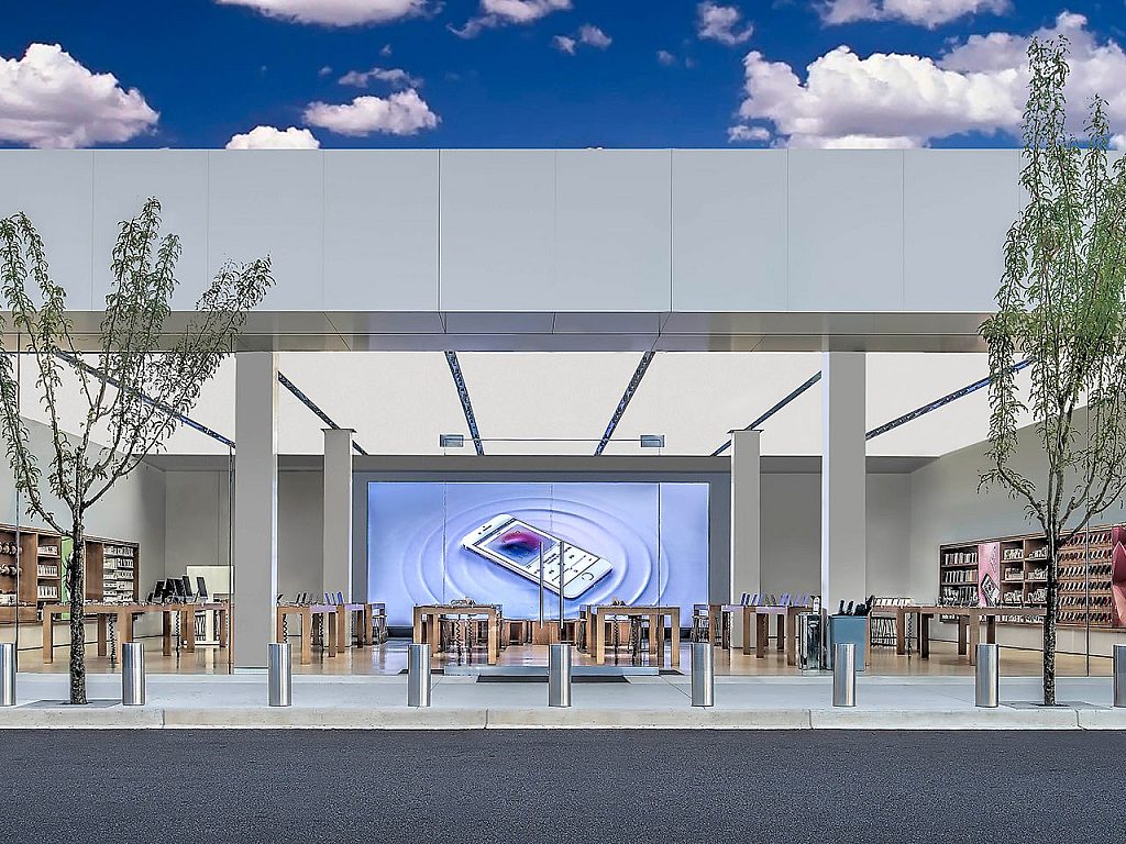 Saddle creek retail apple store linkous construction